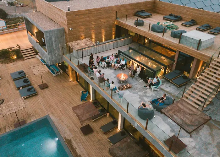 Noah Surf House Portugal